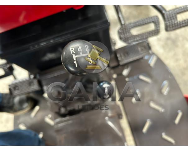 Foto de TRATOR MASSEY FERGUSON 265 - ANO 1976