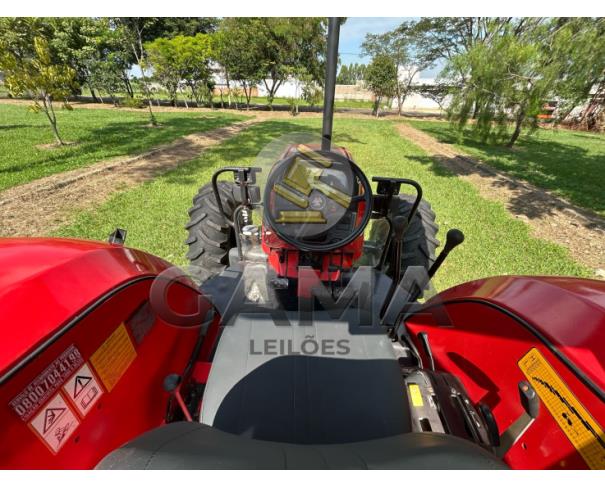 Foto de TRATOR MASSEY FERGUSON 5310 – ANO 2001