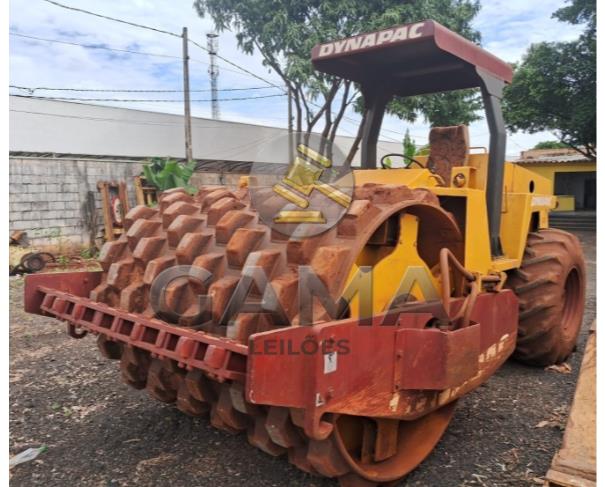 Foto de ROLO COMPACTADOR DYNAPAC CA25 – ANO 1995