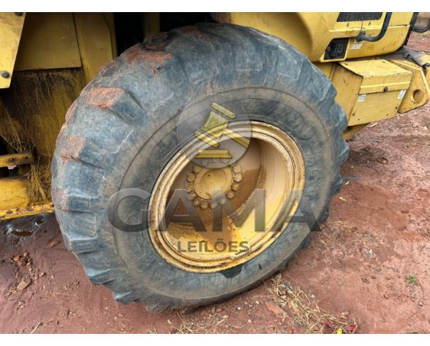 Foto de PÁ CARREGADEIRA CATERPILLAR 924G - ANO 2002