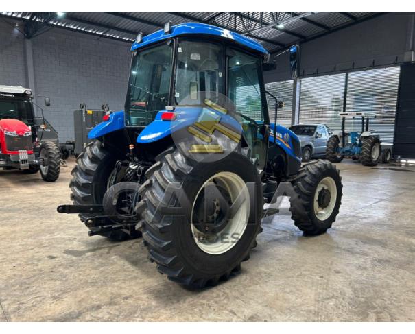 Foto de TRATOR NEW HOLLAND TL75E 4X4 CABINADO - ANO 2019