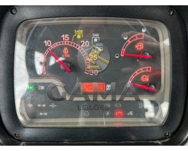 Foto de TRATOR CASE FARMALL 80 CABINADO - ANO 2016