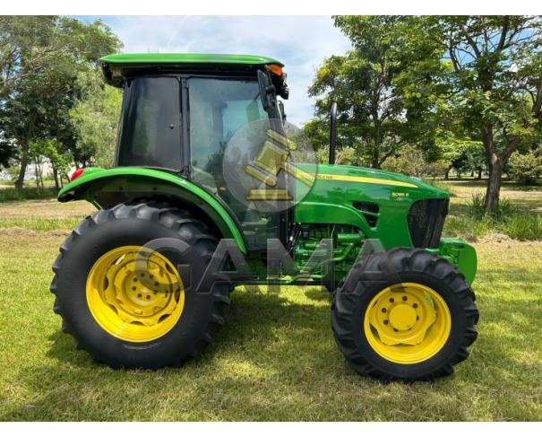Foto de TRATOR JOHN DEERE 5085E – ANO 2016