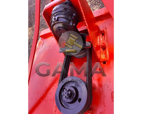 Foto de ROÇADEIRA MF 1.600
