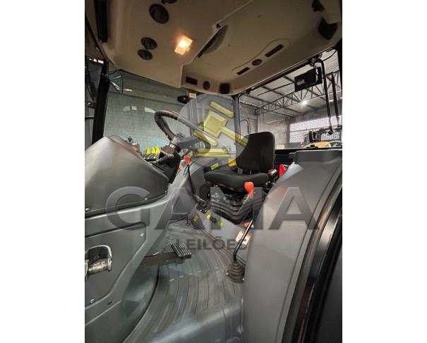 Foto de TRATOR YANMAR SOLIS 90 - ANO 2023 CABINADO