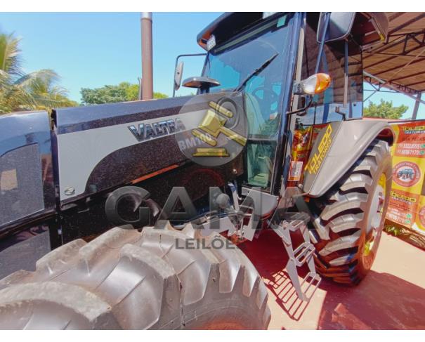 Foto de TRATOR VALTRA BM100 – ANO 2012