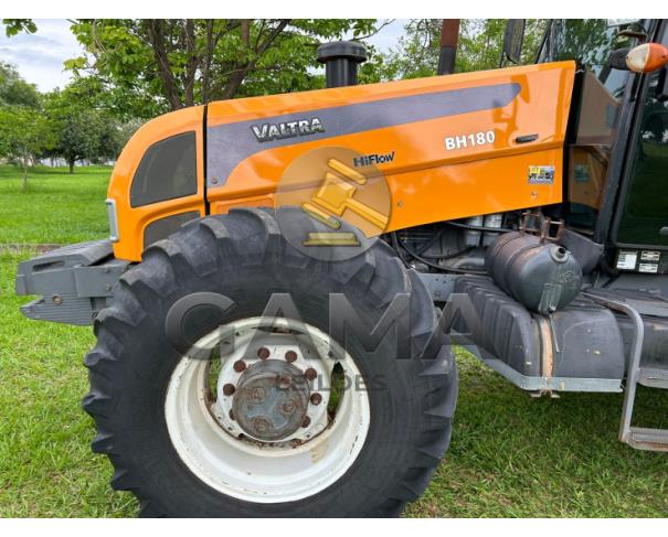 Foto de TRATOR VALTRA BH180 - ANO 2010