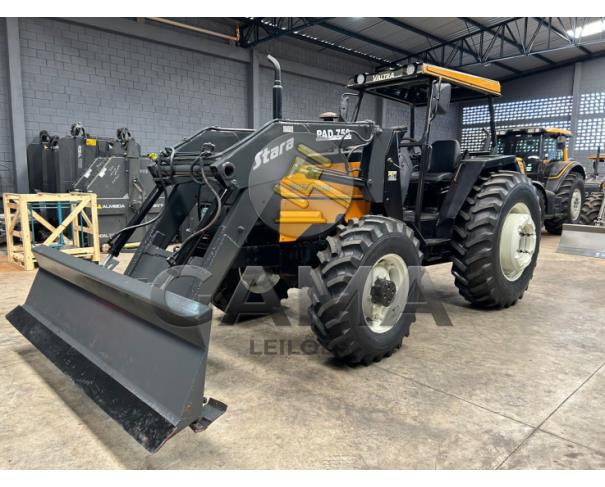 Foto de TRATOR VALTRA 985S 4X4 - ANO 2002 C/ LÂMINA STARA