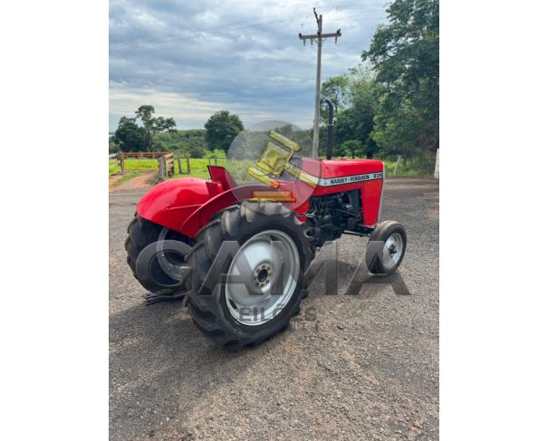 Foto de TRATOR MASSEY FERGUSON 235 - ANO 1981