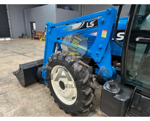 Foto de TRATOR LS TRACTOR U60 - ANO 2017 C/ CONCHA