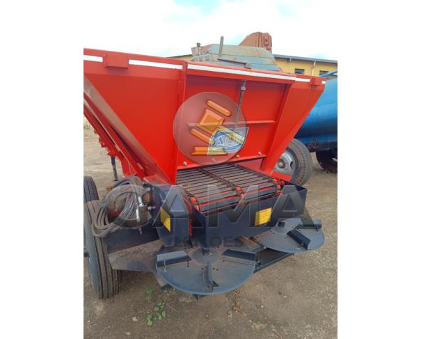 Foto de DISTRIBUIDOR DE CALCÁRIO DFH 6 Toneladas - NOVO
