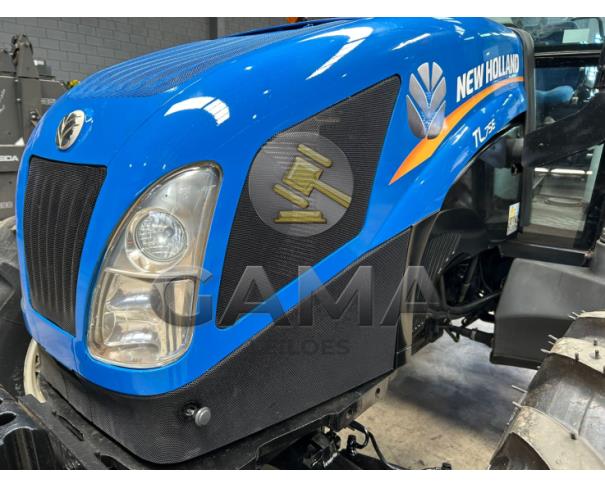Foto de TRATOR NEW HOLLAND TL75E 4X4 CABINADO - ANO 2019