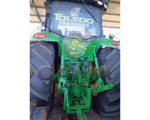 Foto de TRATOR JOHN DEERE 8260R  - ANO 2012
