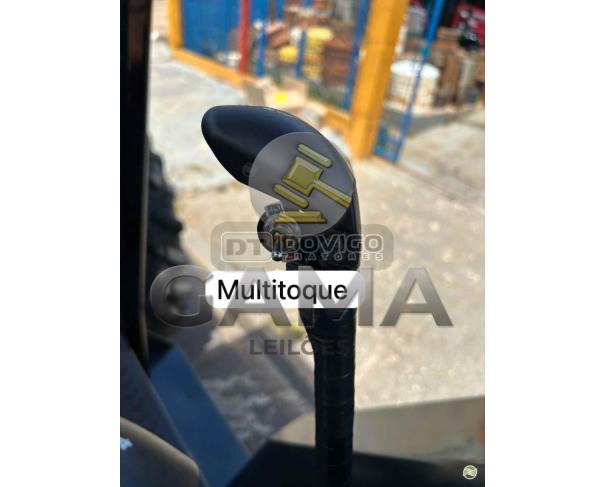 Foto de TRATOR VALTRA 985S - ANO 2002 C/ LÂMINA STARA