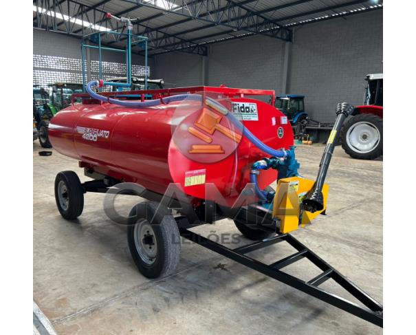 Foto de CARRETA TANQUE 4.200 LTS – FIDO C/ KIT MULTITAREFA