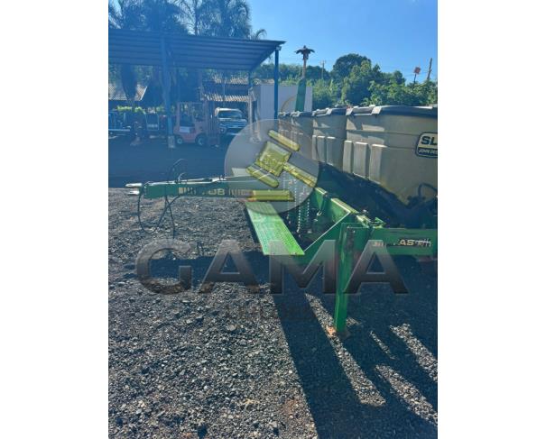 Foto de PLANTADEIRA SLC 708 JOHN DEERE 7 LINHAS