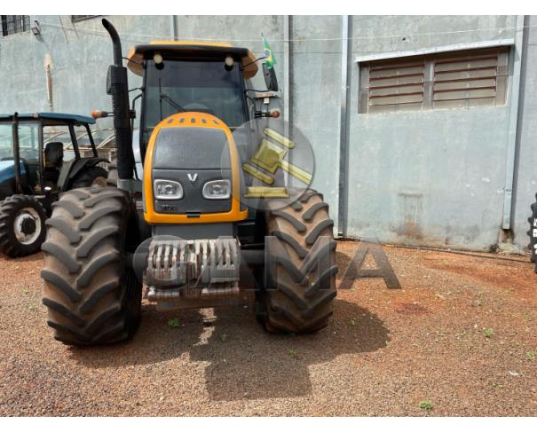 Foto de TRATOR VALTRA BT210 – ANO 2013