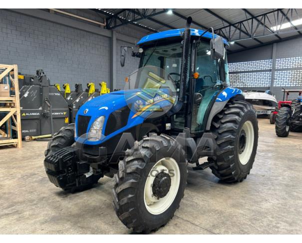 Foto de TRATOR NEW HOLLAND TL75E 4X4 CABINADO - ANO 2019