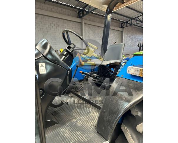 Foto de TRATOR NEW HOLLAND TL75E 4X4 - ANO 2005