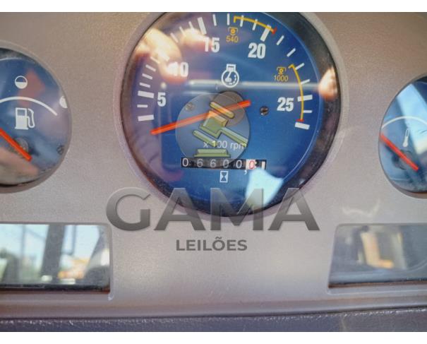 Foto de TRATOR VALTRA BM125i – ANO 2014