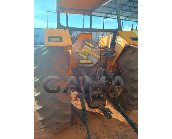 Foto de TRATOR VALMET 885 - ANO 1996