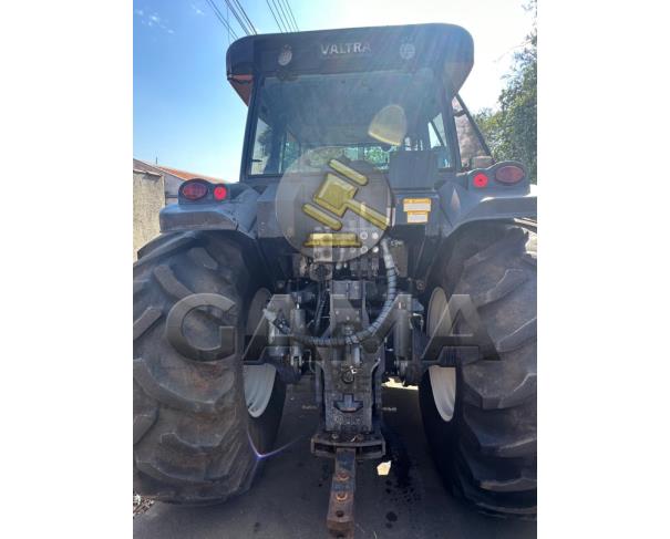 Foto de TRATOR VALTRA BH180 - ANO 2013