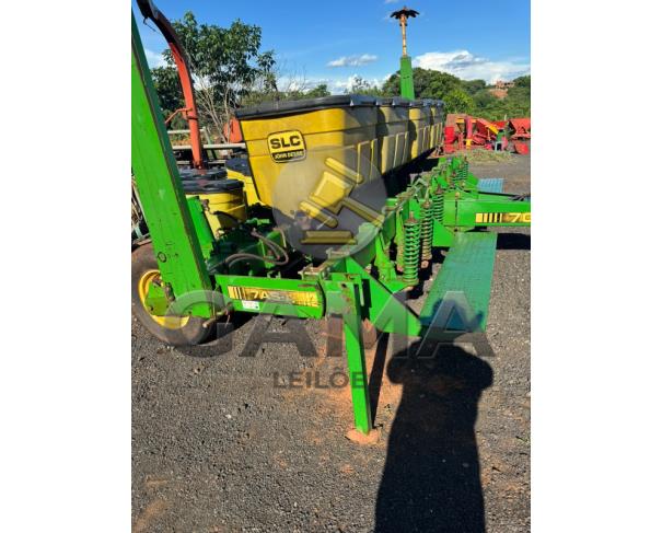 Foto de PLANTADEIRA SLC 708 JOHN DEERE 7 LINHAS