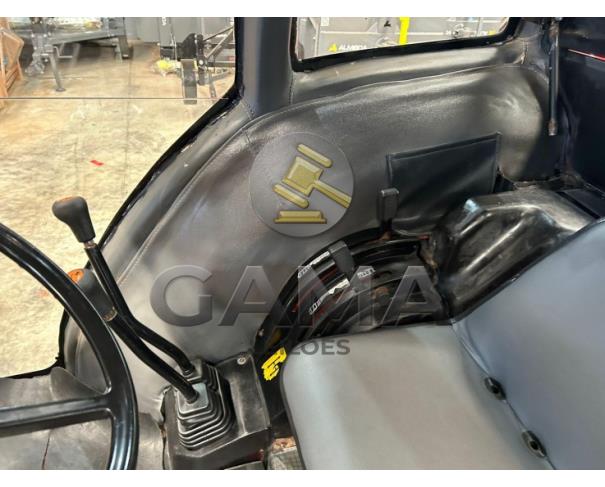 Foto de TRATOR MASSEY FERGUSON 5285 - ANO 2003