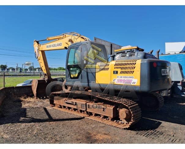 Foto de ESCAVADEIRA NEW HOLLAND E215B – ANO 2010