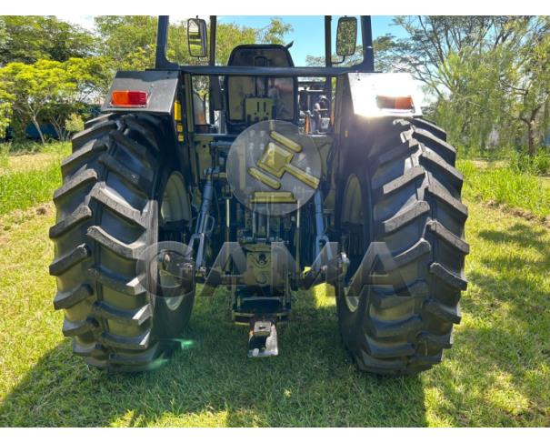 Foto de TRATOR VALTRA 985S - ANO 2002 C/ LÂMINA STARA