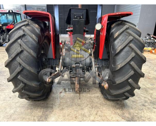 Foto de TRATOR MASSEY FERGUSON 275 - ANO 1981