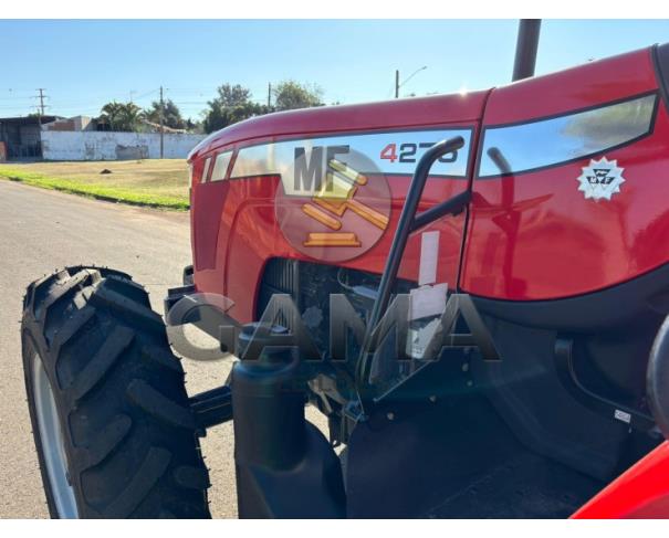 Foto de TRATOR MASSEY FERGUSON 4275 - ANO 2019