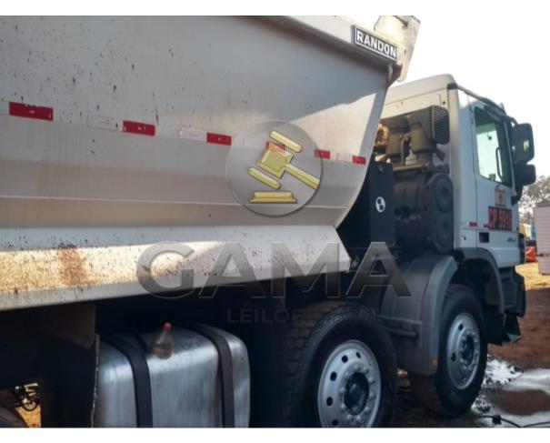 Foto de MERCEDES BENZ 4844 - ANO 2010 - CAÇAMBA