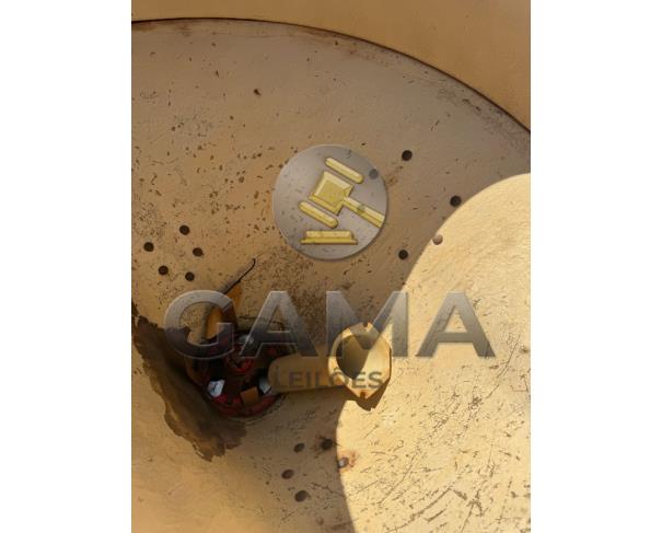 Foto de ADUBADEIRA VINCON 600 COM CARDAN – PRONTA PARA TRABALHO