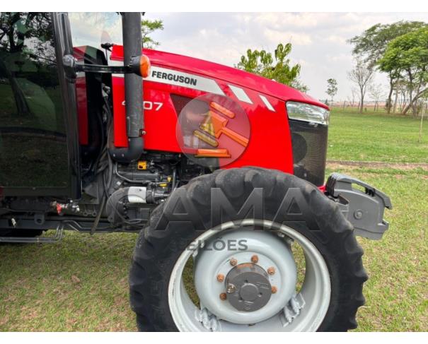 Foto de TRATOR MASSEY FERGUSON 4707 ANO 2021