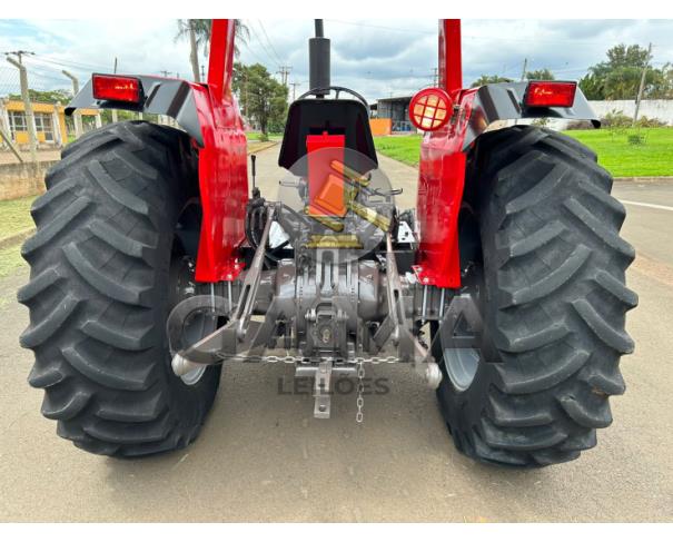 Foto de TRATOR MASSEY FERGUSON 295 - ANO 1984