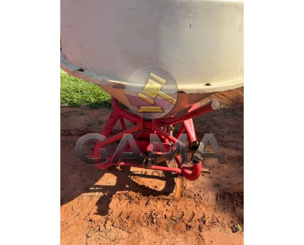 Foto de ADUBADEIRA VINCON 600 COM CARDAN – PRONTA PARA TRABALHO