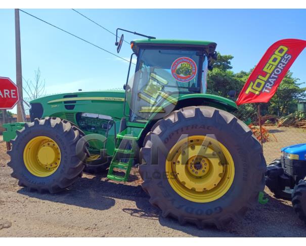 Foto de TRATOR JOHN DEERE 7225J - ANO 2014