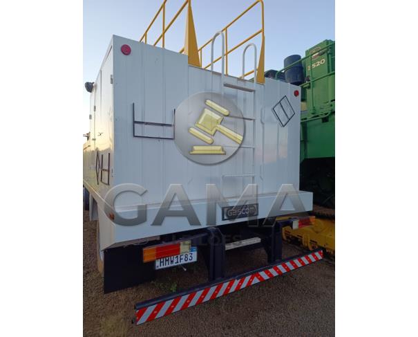Foto de MERCEDES BENZ 1718 - ANO 2010 ACOPLADO COM COMBOIO DE LUBRIFICAÇÃO E ABASTECIMENTO GASCOM PRESSOLUB