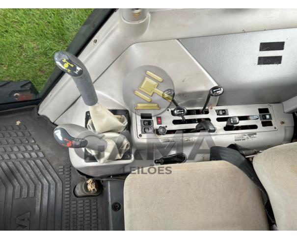 Foto de TRATOR VALTRA BH180 - ANO 2010