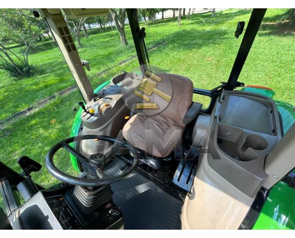 Foto de TRATOR JOHN DEERE 5090E – ANO 2015
