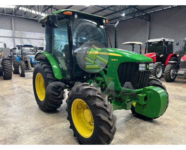 Foto de TRATOR JOHN DEERE 5085 - ANO 2015/2016