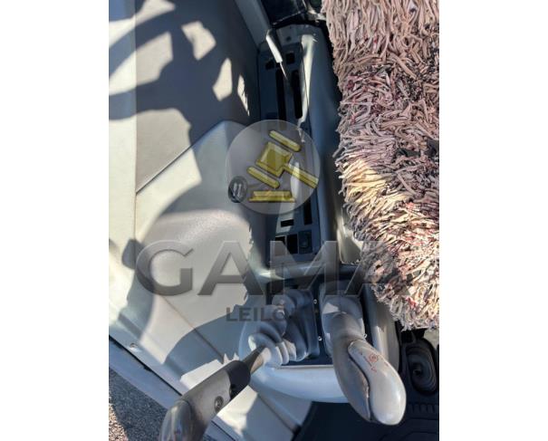 Foto de TRATOR VALTRA BH180 - ANO 2012 