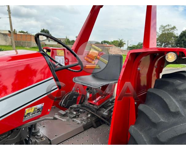 Foto de TRATOR MASSEY FERGUSON 295 - ANO 1984