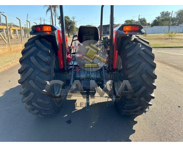 Foto de TRATOR MASSEY FERGUSON 4275 - ANO 2019
