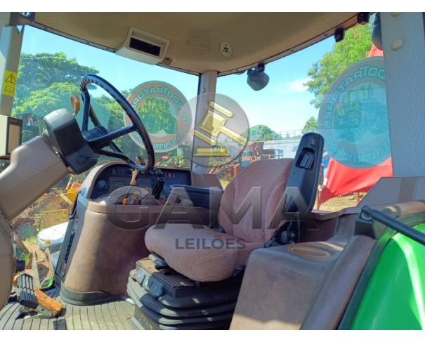 Foto de TRATOR JOHN DEERE 7225J - ANO 2014