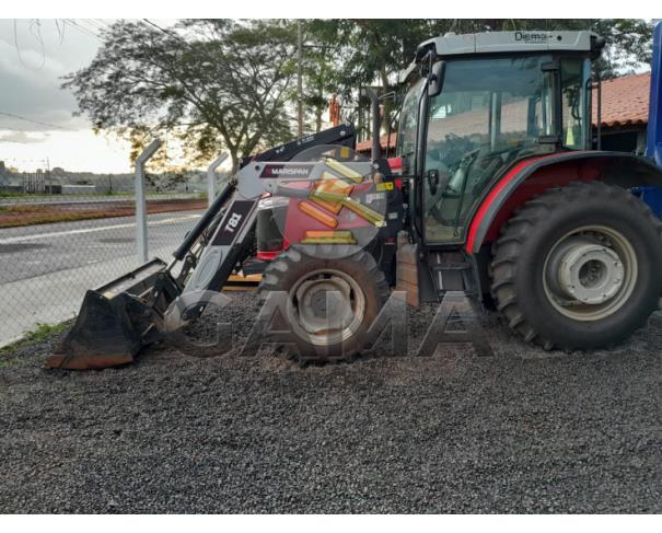 Foto de TRATOR MASSEY FERGUSON 4709 C/ MARISPAN T81 - ANO 2024