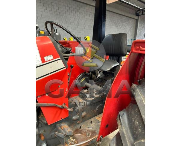 Foto de TRATOR MASSEY FERGUSON 275 - ANO 1981