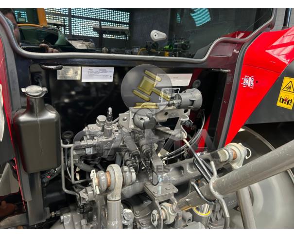 Foto de TRATOR MASSEY FERGUSON 4707 ANO 2021