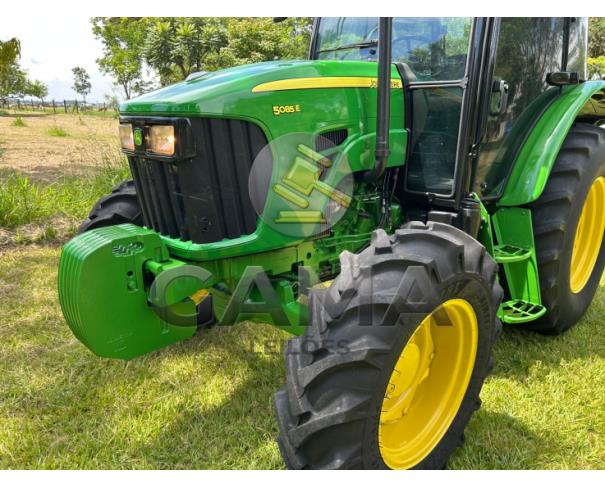 Foto de TRATOR JOHN DEERE 5085 - ANO 2015/2016
